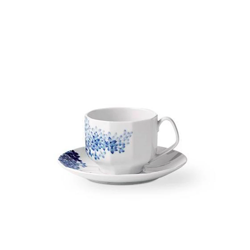 Royal Copenhagen Blomst Kop Med Underkop Syren 22 Cl 3 Royal Copenhagen Blomst Kop Med Underkop Syren 22 Cl